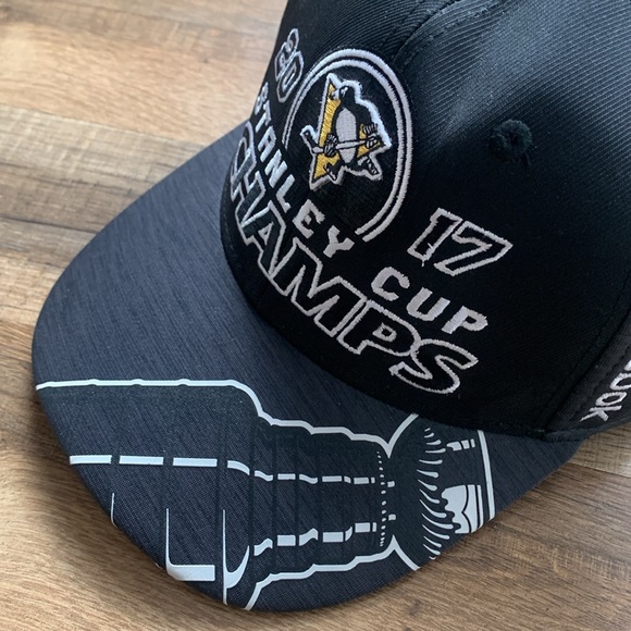 2017 Stanley Cup CHAMPS Pittsburgh Penguins Reebok Cap NWOT - Picture 3 of 13